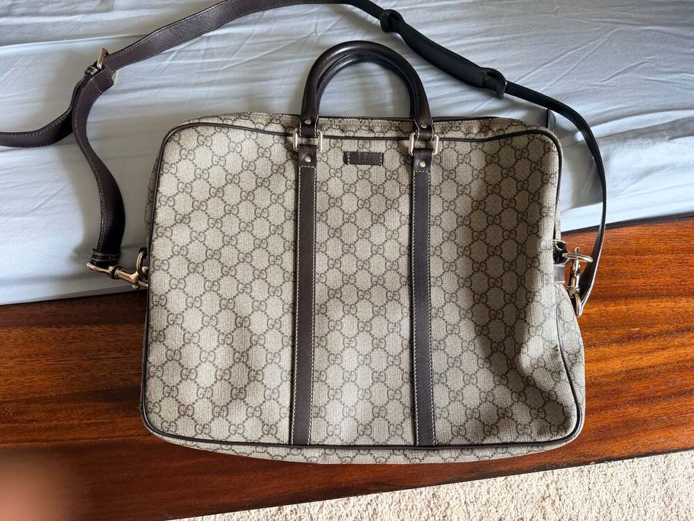 Gucci GG Supreme Canvas Business Briefcase 16x12 inches